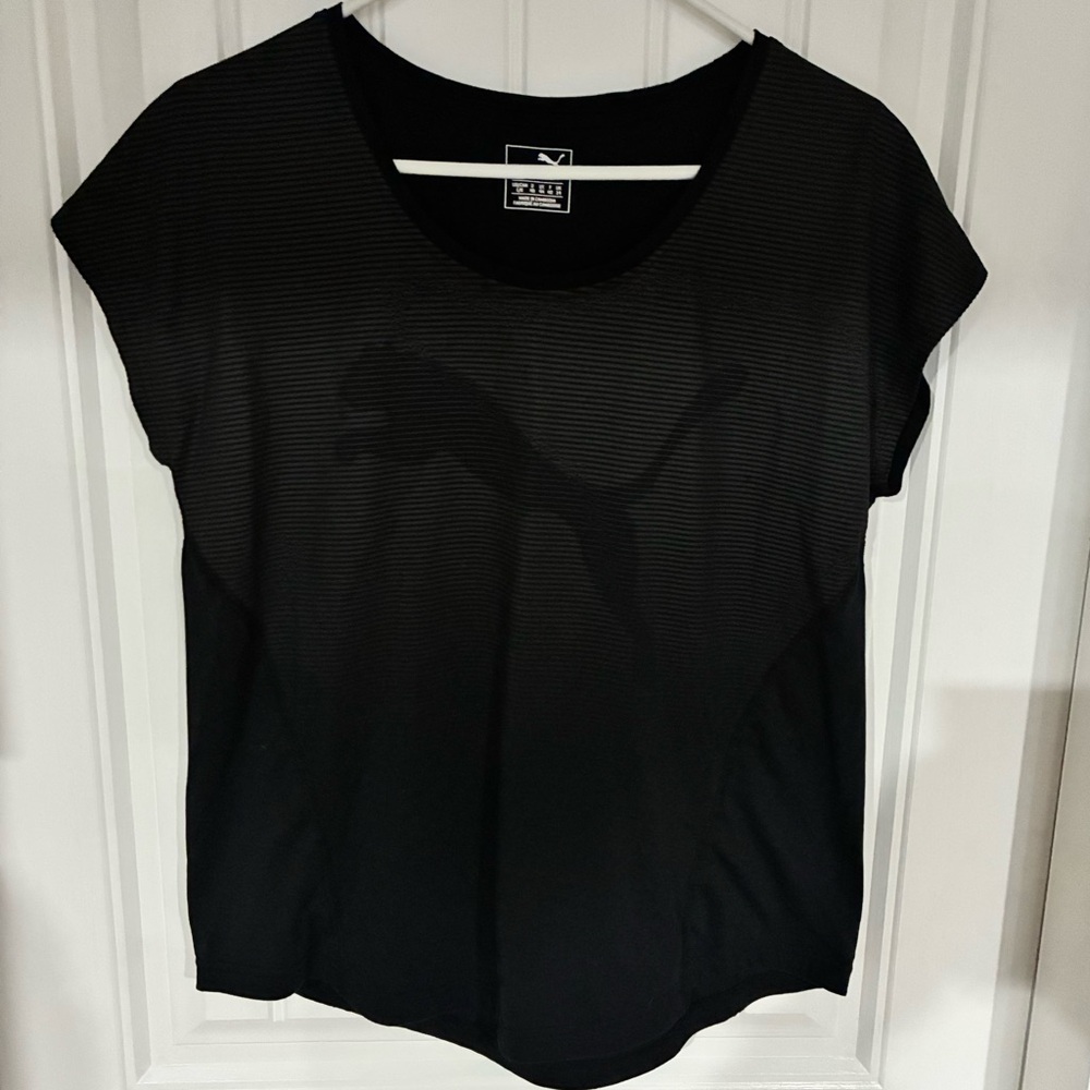 Puma Women's Black/Grey Short Sleeve Casual or Workout Tee